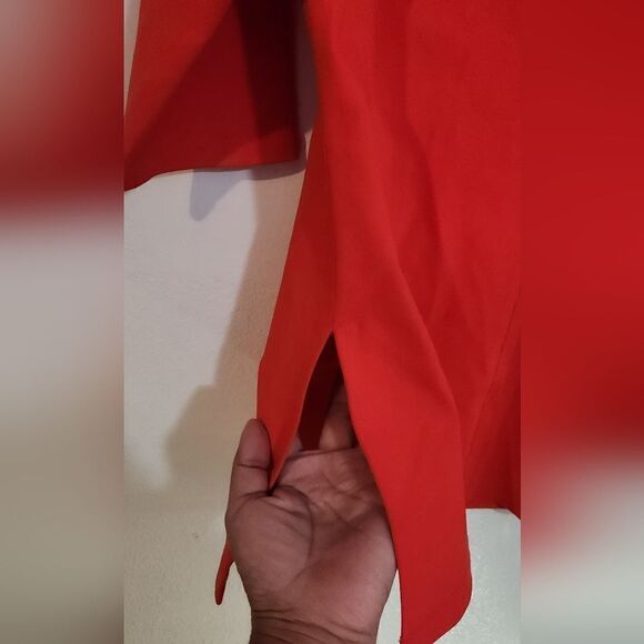 Babaton Aritzia Orange Reddish Top Size Medium - Picture 8 of 9